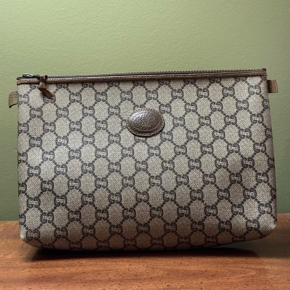 Gucci Plus large cosmetic pouch or clutch Gucci Plus coated canvas crossbody bag - Picture 3 of 11